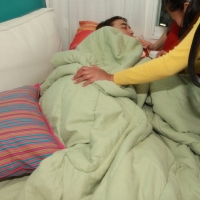 Tubig - check.  Paper towels - check.  Plastic bag - check.