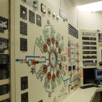 Teh Vacuum Control Console